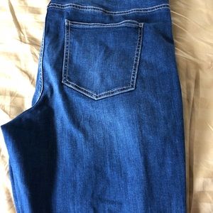 Maurices Women Capris